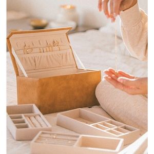 Made by Mary Jewelry Case